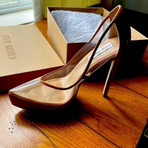 Brand new in box   Steve Madden  super fancy and they are clear